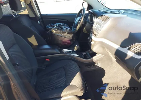 2016 Dodge Journey Sxt from USA, damaged, VIN 3C4PDCBB4GT191535